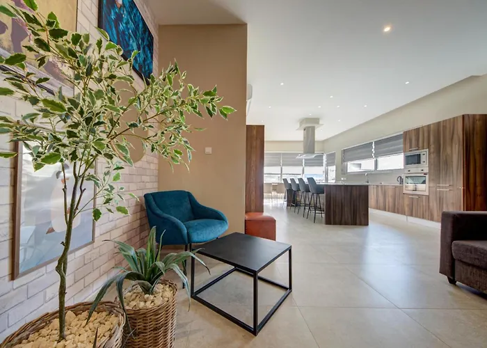 A 3br Designer With Private Pool & Terrace By 360 Estates San Pawl il-Baħar