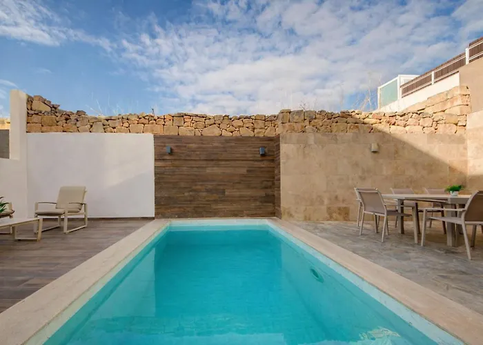 Villa A 3br Designer With Private Pool & Terrace By 360 Estates *