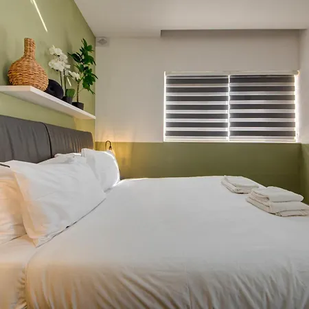 A 3br Designer With Private Pool & Terrace By 360 Estates * 圣保罗湾城