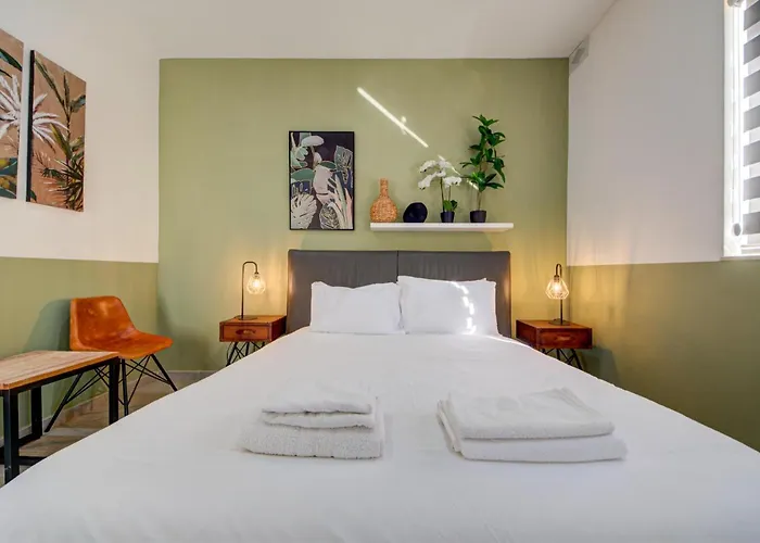 A 3br Designer With Private Pool & Terrace By 360 Estates 别墅