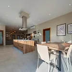 A 3br Designer With Private Pool & Terrace By 360 Estates ヴィラ